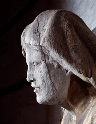 Jomfru med barn. Detalje (Marmorskulptur
