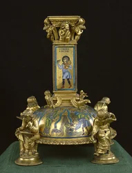 Base af St. Bertins kors, fra Abbaye Saint-Bertin, ca. 1180 (forgyldt bronze og champleve emalje) (se også 204570, 232624 og 232839)