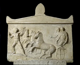 Græsk kunst: relief dedikeret til Hermes og nymferne: Quadrige af Echelos, der fjerner Basilikum. 420-410 f.Kr. Athen, det nationale arkæologiske museum
