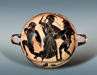 Den Trojanske Krig: Gudinden Athene kæmper mellem Hektor og Achilleus. 6. århundrede f.Kr. Kylix (drikkebæger) med sortfigurer i keramik, Cataloniens Arkæologiske Museum, Barcelona.