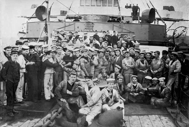 Maskinrumsvurderinger om bord på HMS Majestic, 1896.