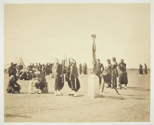 Zouave-regimentets hævede flag, Camp de Châlons, 1857.