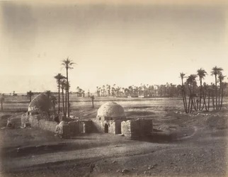 Udsigt over Thebens sletten taget fra templet i Karnac, 1867.