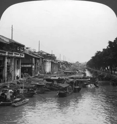 Den overfyldte kanal, fra den engelske bro, kanton, Kina, 1901