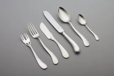 Seks stykker "Tulipan" bestik: 1 bordkniv