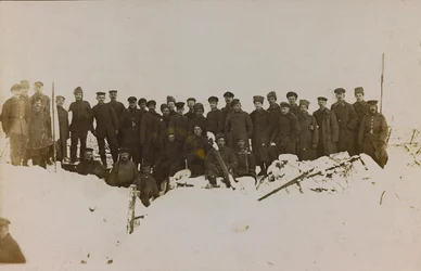 Første Verdenskrig: Ukraine i årene 1914-1916 under den tyske hærs invasion. Gruppe af soldater