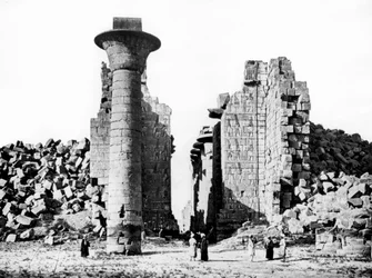 Søjle og ruiner, Nubien, Egypten, 1887