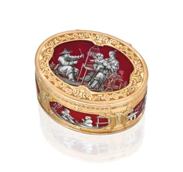 En Louis XV vari-colour snusdåse, 1761/62