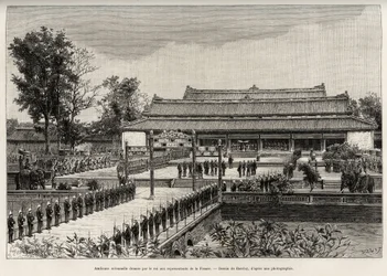 Højtidelig audiens givet af kong Dong Khanh (1864-1889) kejser af Annam til repræsentanter for Frankrig i den kejserlige by Hue (Vietnam). Gravering af Thiriat, for at illustrere historien "" Trente mois au Tonkin"" af Dr. Charles Edouard Hocquard (1853-19