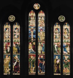 Østvindue, 1879 (farvet glas)
