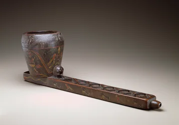 Ceremonielt hældekar, Peru, 1675-1725 (chonta-træ, harpiksmaling og søm)