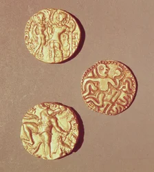 Dinarer af Kumargupta I (425-454) Chandragupta I (320-335) og Sri Rajray (guld)