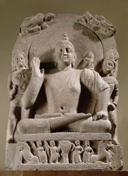 Siddende Bodhisattva, Mathura (rød sandsten)