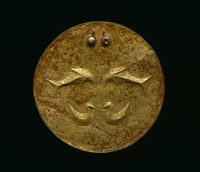 Ceremoniel brystskive (Karse), Molukker, begyndelsen af det 19. århundrede (guld)
