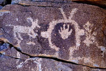 Anasazi Petroglyph (klippekunst) udskæringer i New Mexico.