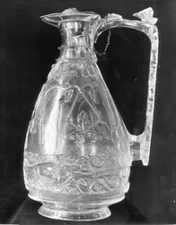 Ærke med fugle fra statskassen i Saint-Denis, egyptisk, Fatimid-periode, slutningen af det 10. århundrede (bjergkrystal)