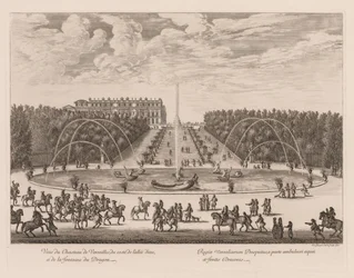 Udsigt over Château de Versailles fra siden af ​​gyden og dragefontænen
