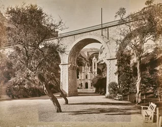 Album "Genua og Pisa": Chapel Sainte Dévote i Monaco, ca. 1880-90 (s/h foto)