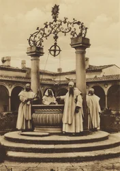 Firenze / Firenze: Firenzes omgivelser, Certosa, brønden i det store kloster (s/h-foto)