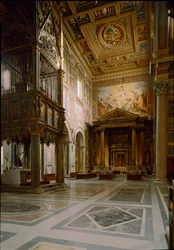 Gotisk kunst: udsigt til det pavelige alter over Tabernaklet lavet af Giovanni di Stefano omkring 1367 pryder tolv paneler dekoreret med fresker af Barna da Siena (1300-tallet). 1367-1368. Basilikaen St. Johannes af Laterano (San Giovanni in Laterano)