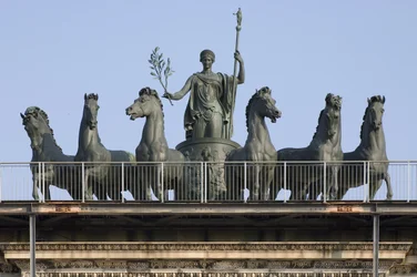 Seks-hestes vogn, detalje af Arch of Peace, Milano, Italien