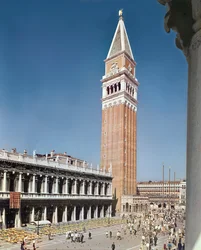 Libreria Sansoviniana og campanile