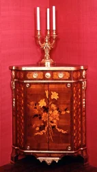 Hjørneskab, et af et par af J.F. Oeben, Paris, ca.1760-62