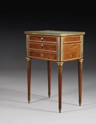 Louis XVI spillebord (ormolu monteret mahogni) (se også 714766)