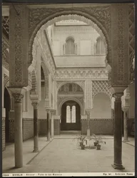 Alcazar, dukkernes gårdsplads