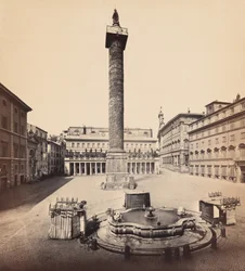 Piazza Colonna, Marcus Aurelius-søjlen og Chigi-paladset