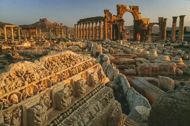 Udsigt over de romerske ruiner i Palmyra. PALMYRA, SYRIEN.