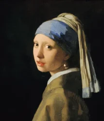 Pigen med perleøreringen