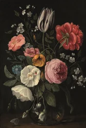 Roser, en tulipan, en pæon, en kirsebærblomst og en centaurium i en glasvase på en afsats (olie på kobber)