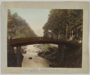 Hellige bro over Daiya Rver, Nikko, Japan (håndfarvet sort/hvid foto)
