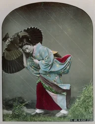 Ung japansk pige i regnen, ca. 1900 (håndfarvet foto)