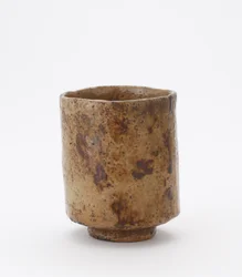 Cylindrisk teskål med inskription, ukendt Raku wareværksted, teskål (tsutsu chawan)