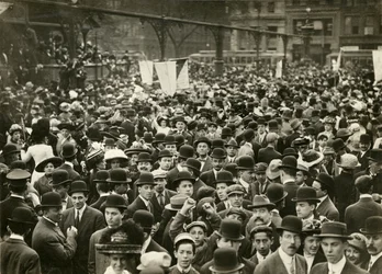 Crowd på Union Square ved Suffrage Meeting, ca. 1905-11 (foto af gelatinesølv)
