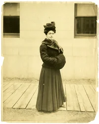 Ely Letson? Dr. Elizabeth Letson Bryan, ca. 1905-40 (foto af gelatinesølv)