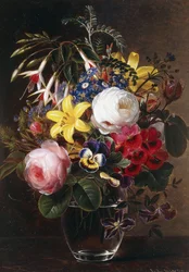 Roser, liljer, stedmoderblomster og andre blomster i en vase,