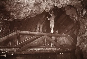 The Bridge, East Pool mine, illustration fra 