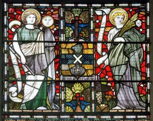 Paisley Abbey, Cottire & Co, tilskrevet John Moyr Smith, Truth & Chastity, 1873