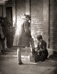 The Independent Shoe Black, fra 