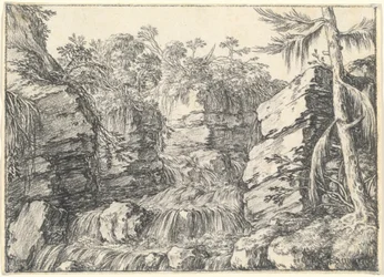 Et vandfald mellem Rocky Cliffs