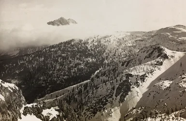 Album "Min verdenskrig - minder om den sydvestlige front i Kärnten, Italien, Trentino-Alto Adige) 31/03/1915-12/11/ 1918 - Josef Zohles Vienna ": udsigt over Alperne (s/h foto)