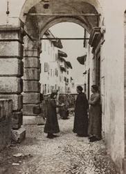 Album "Min verdenskrig - minder om den sydvestlige front i Kärnten, Italien, Trentino-Alto Adige) 31/03/1915-12/11/ 1918 - Josef Zohles Vienna ": udsigt over Tonia (s/h foto)