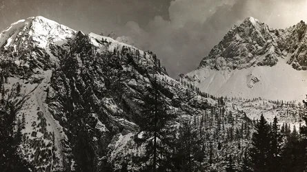Album "Min verdenskrig - minder om den sydvestlige front i Kärnten, Italien, Trentino-Alto Adige) 31/03/1915-12/11/ 1918 - Josef Zohles Wien ": krigszone i Alperne (s/h p)