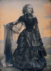 Kvinde i sort taftkjole og blondesjal, ca. 1850. Skaber: Josiah Johnson Hawes, Albert Sands Southworth.