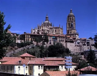 Udsigt over katedralen fra syd, 1525-77