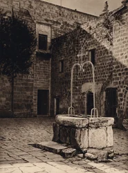 Nazareth, Well in the Courtyard of the Annunciation Church (s/h foto)