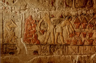 Egyptens gamle rige; Egypten; Sakkarra, to brødres grav, brødbagning, stabelvarme...